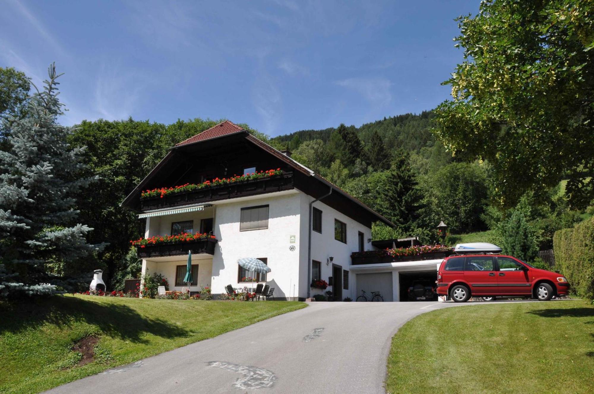 Haus Osterrieder Apartment Sankt Michael im Lungau Exterior photo